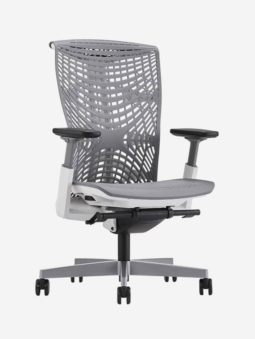 Tay ghế 4 chiều cho phép cá nhân hóa tư thế làm việc.