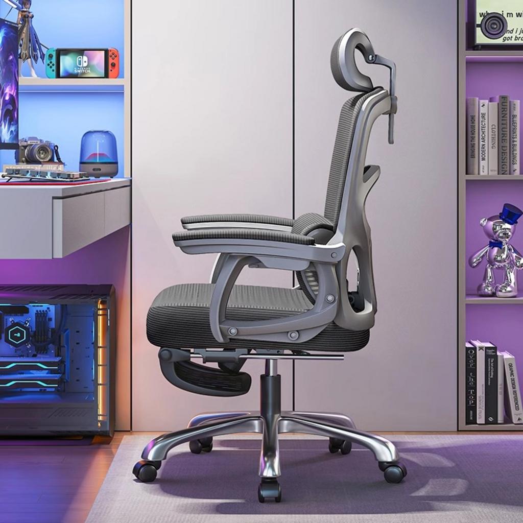 Tay ghế làm bằng gỗ tự nhiên phủ PU bóng nhẵn, sang trọng và bền đẹp.