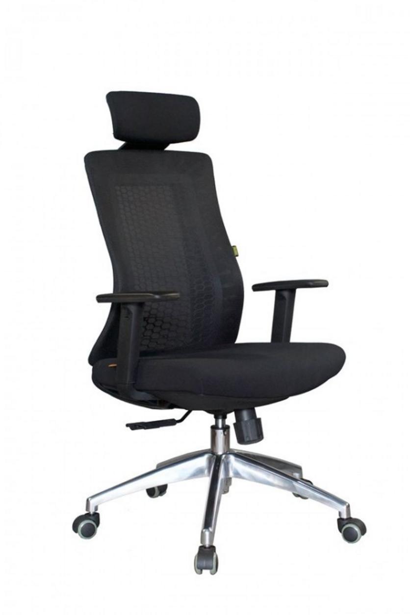 Tay ghế nhựa PP ốp nệm với cơ chế trượt linh hoạt mang lại sự thoải mái tối đa.