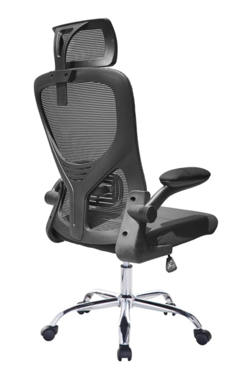 Tay ghế PP gập gọn giúp tiết kiệm không gian và thuận tiện sử dụng.