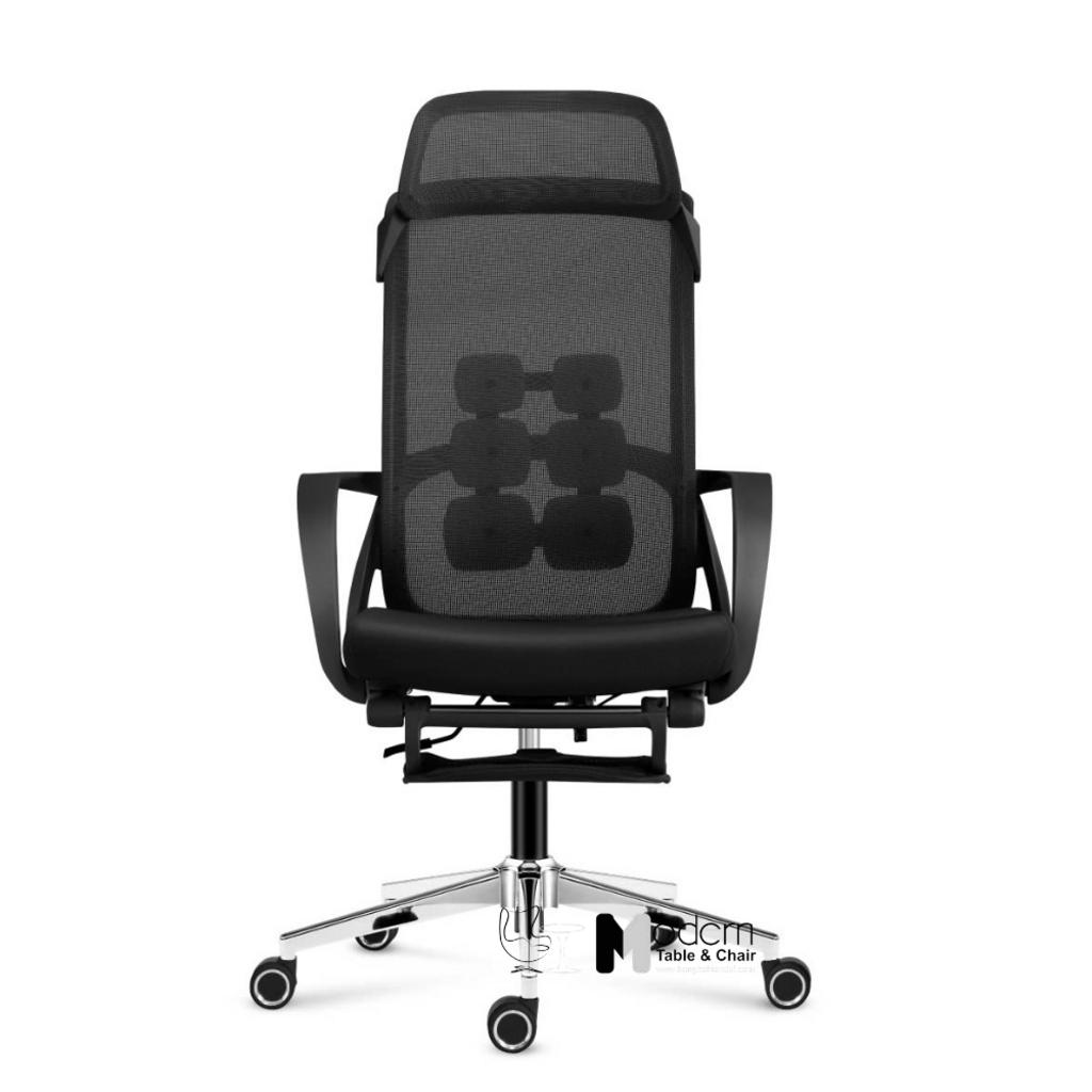 Tay ghế kết hợp thép mạ sáng bóng và ốp simili cùng màu ghế, sang trọng và bền bỉ.