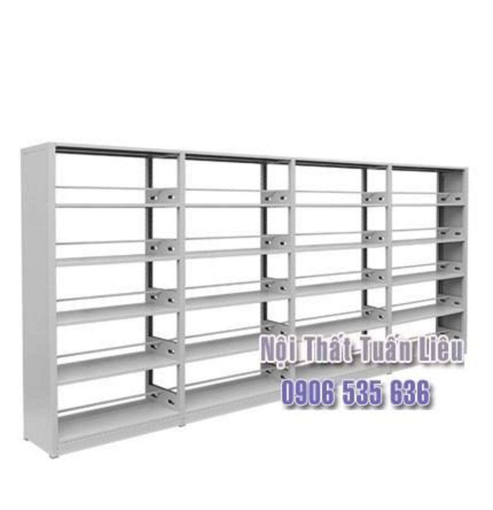 Thanh chắn giữa giữ sách vững chắc và gọn gàng.