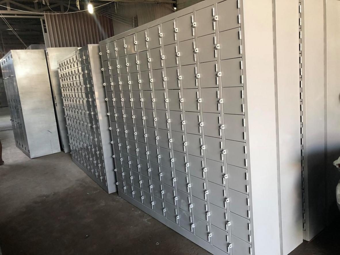 Phân chia nhiều ngăn giúp lưu trữ đồ đạc gọn gàng và dễ tìm kiếm.