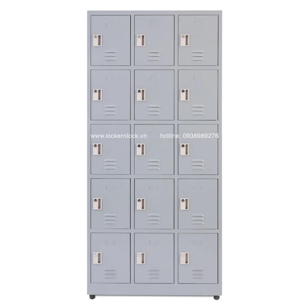 Thiết kế 3 khoang và bản lề âm đố nổi mang lại sự chắc chắn và vận hành trơn tru.