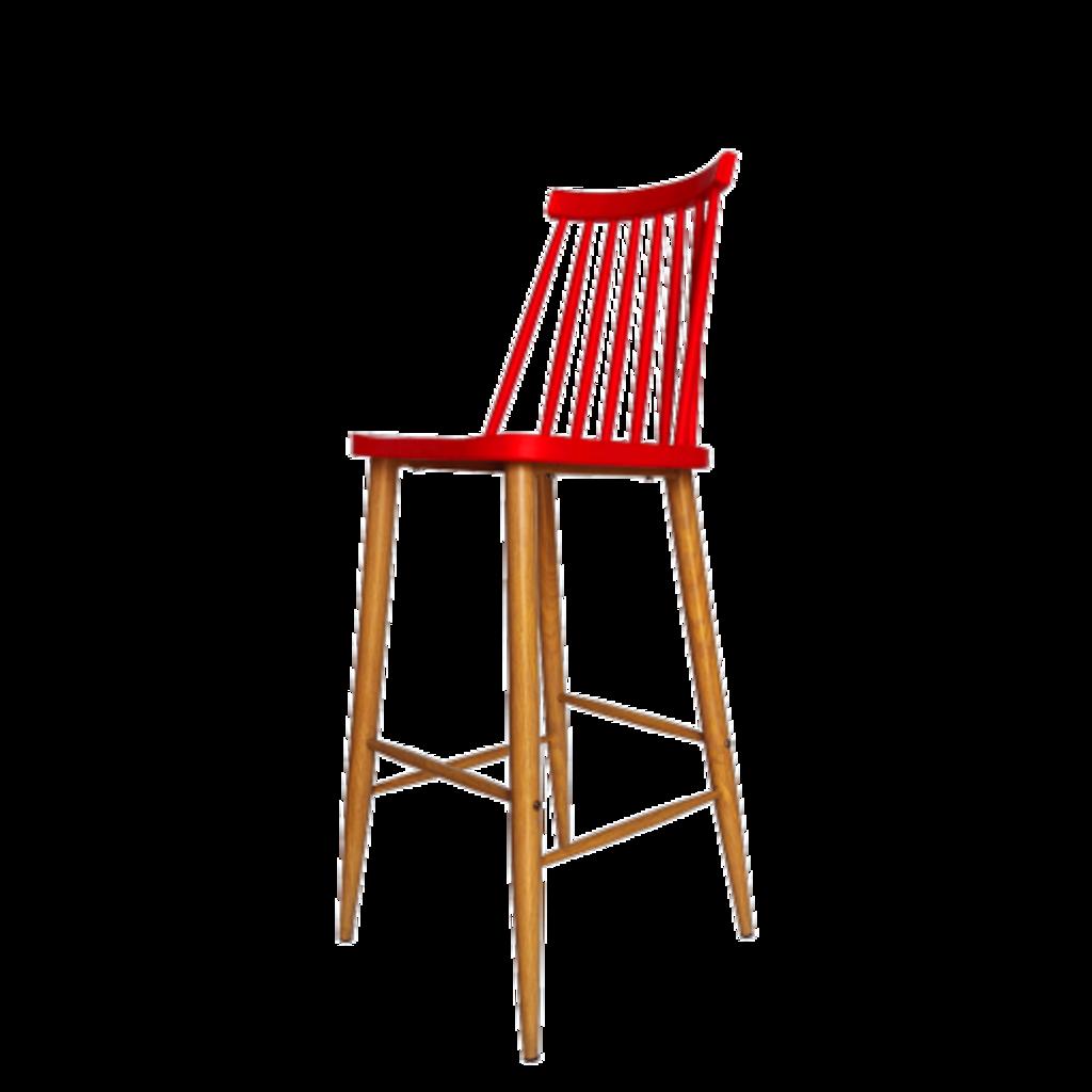 Thiết kế lưng cao mang lại sự thoải mái tối ưu cho người ngồi.