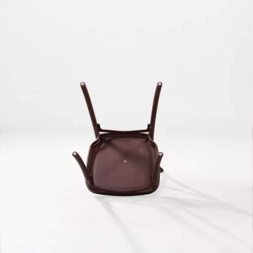 Thiết kế lưng chữ X thoáng khí giúp nâng cao sự thoải mái khi sử dụng Ghế 3041.