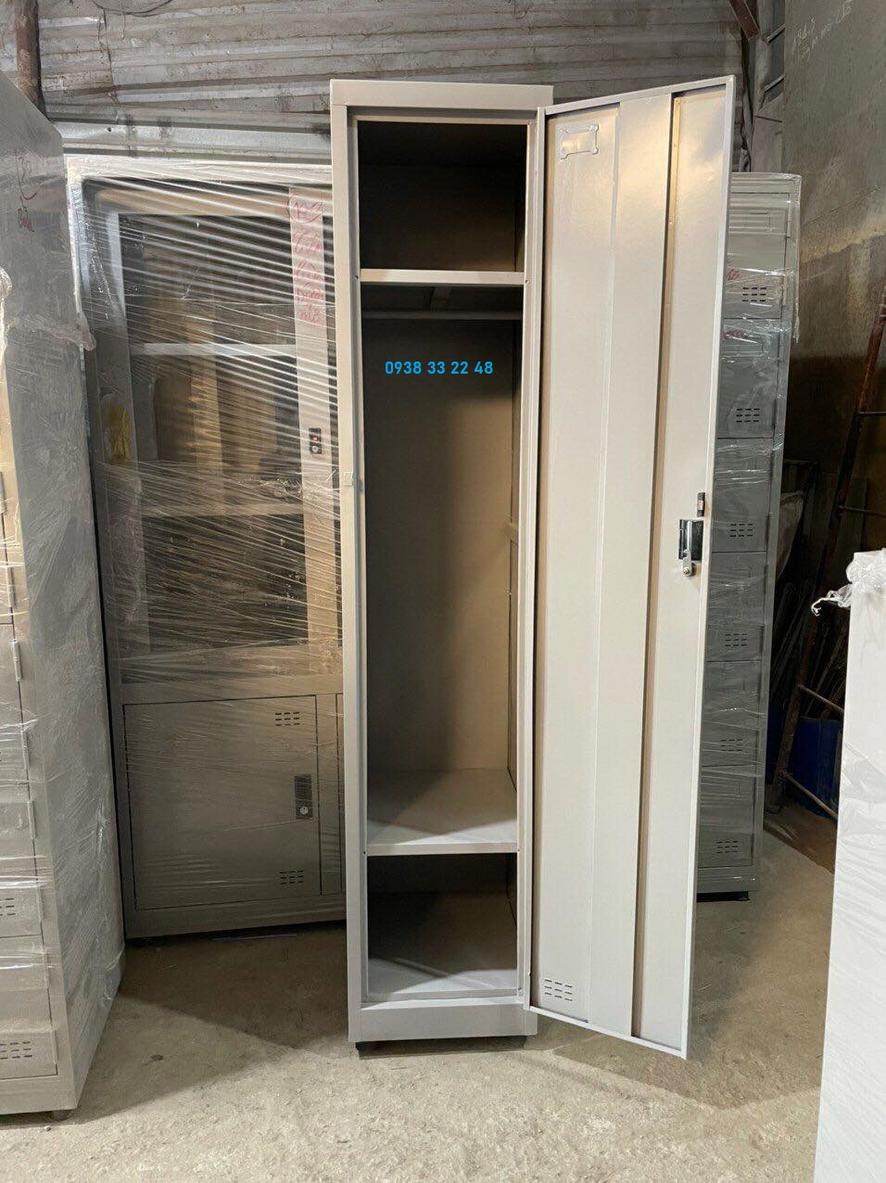 Thiết kế bên trong tủ locker với khoang và ngăn linh hoạt, tối ưu sử dụng diện tích.