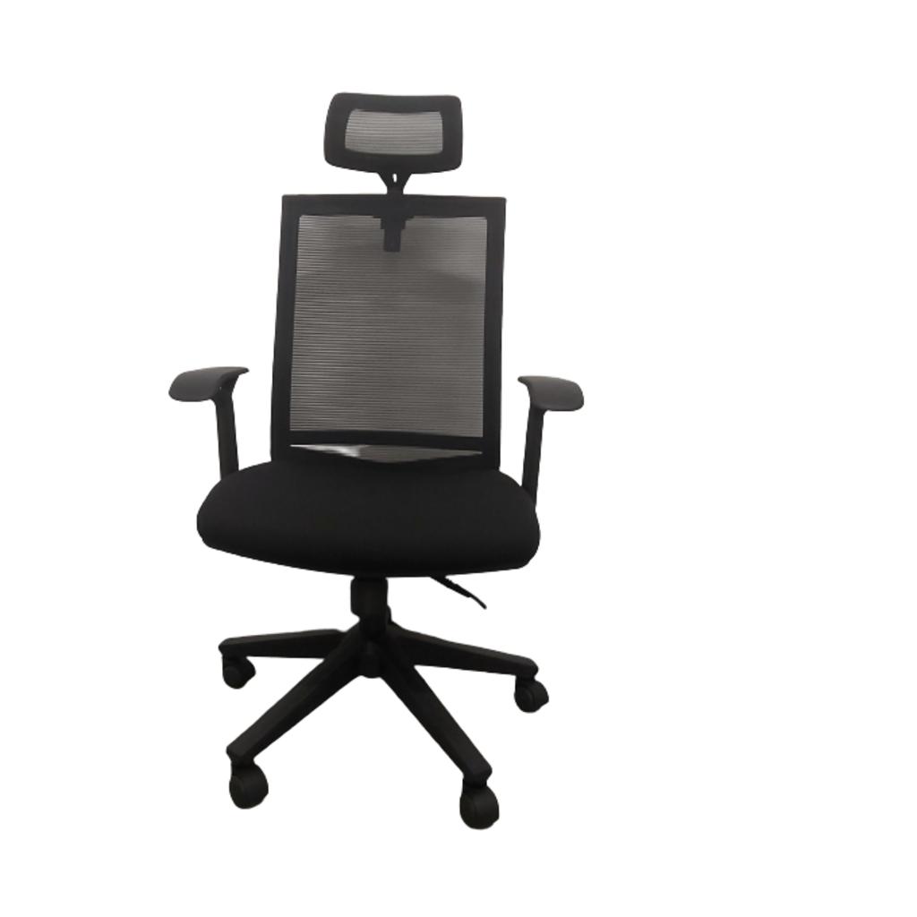 Hình ảnh minh họa tính năng gấp gọn tự động của ghế, thể hiện sự tiện lợi và hiện đại.