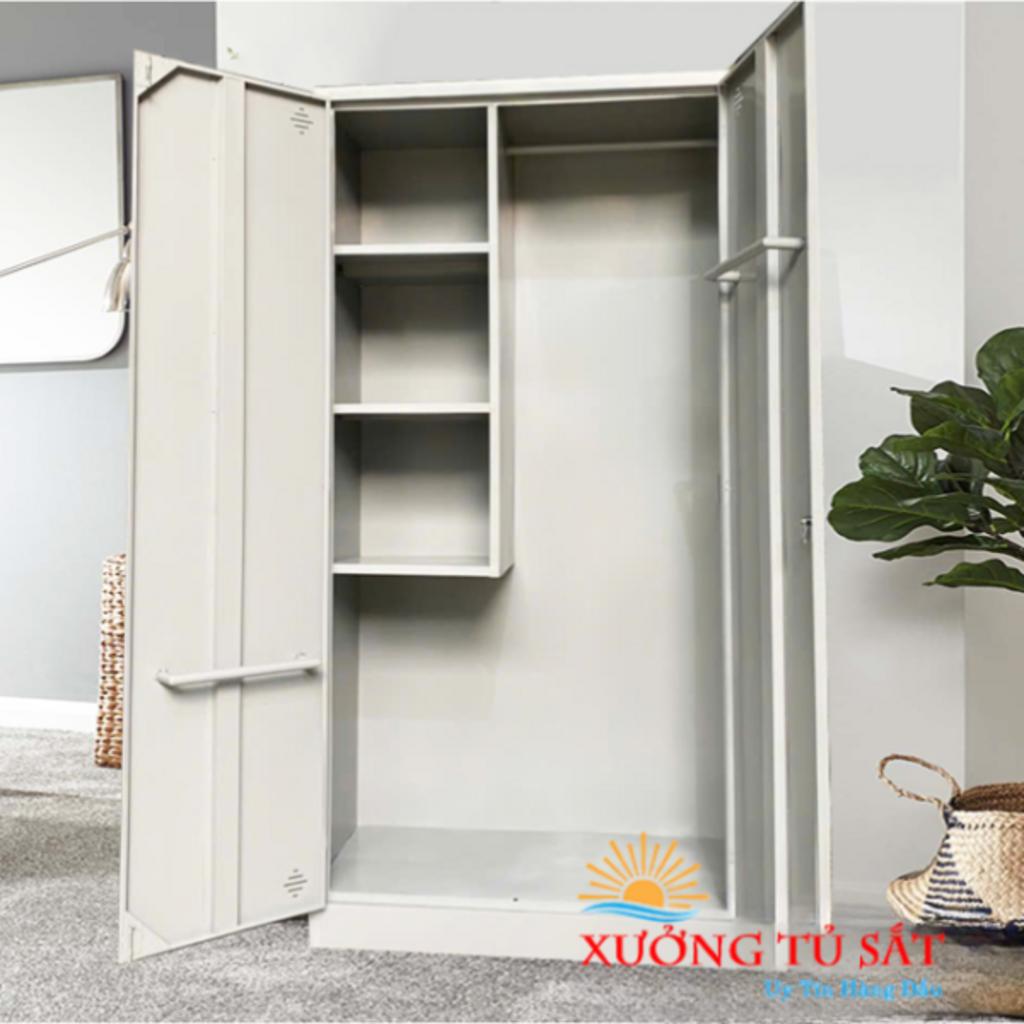 Bề mặt sơn tĩnh điện giúp chống gỉ và dễ lau chùi, phù hợp môi trường ẩm ướt.