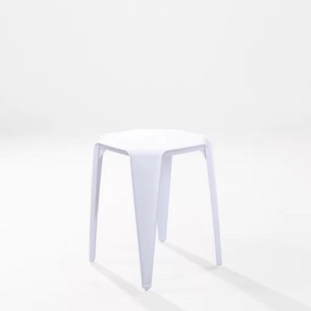 Ghế 3006 chỉ nặng 2kg, giúp di chuyển cực kỳ dễ dàng.