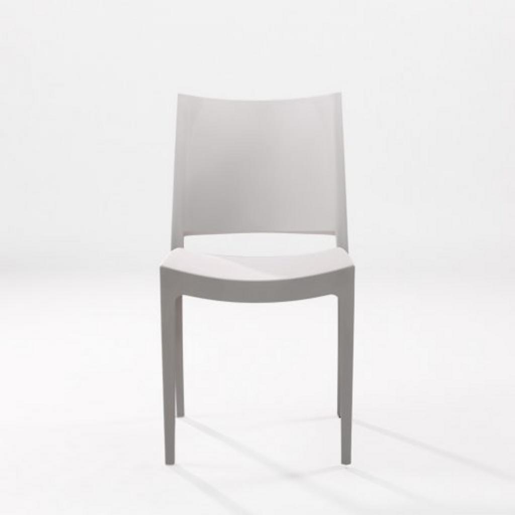 Ghế 3007 trọng lượng nhẹ, kích thước tiêu chuẩn rất thuận tiện khi di chuyển.