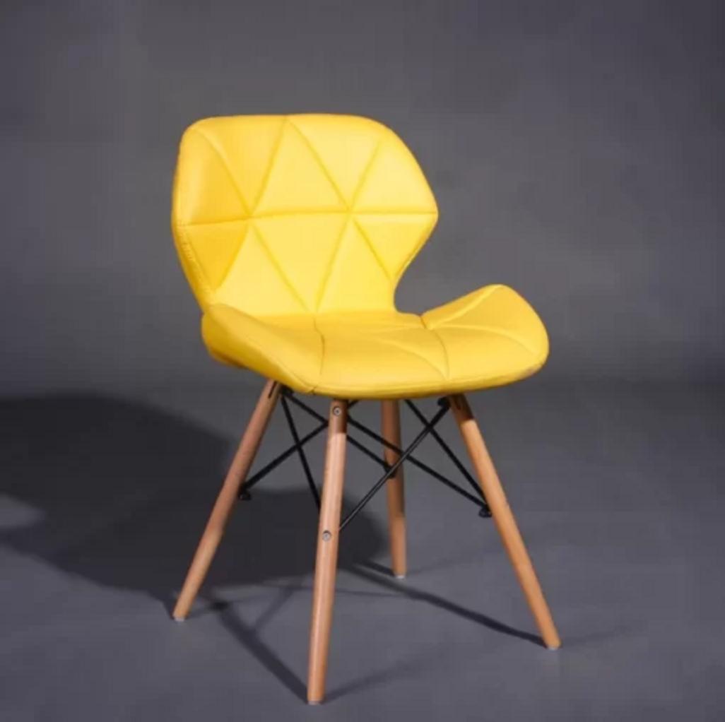 Ghế nhẹ tiện lợi, dễ dàng di chuyển, phù hợp mọi không gian.