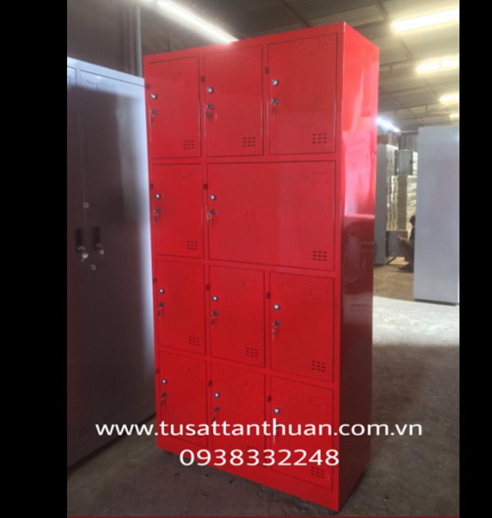 Tủ locker 11 ngăn 3 khoang màu đỏ TYC11C3K