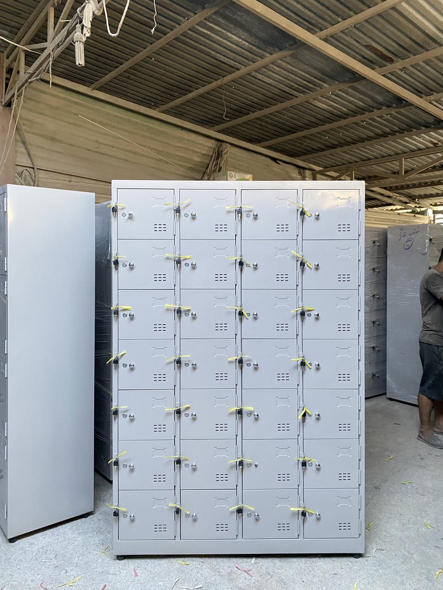 Tủ locker 28 ngăn 4 khoang 28C4K
