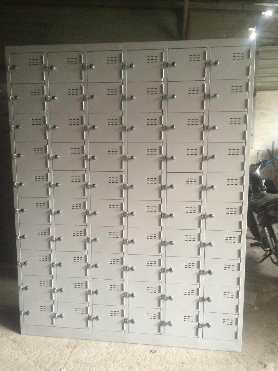 Tủ locker 60 ngăn — giải pháp lưu trữ giày dép an toàn và chuyên nghiệp cho văn phòng.