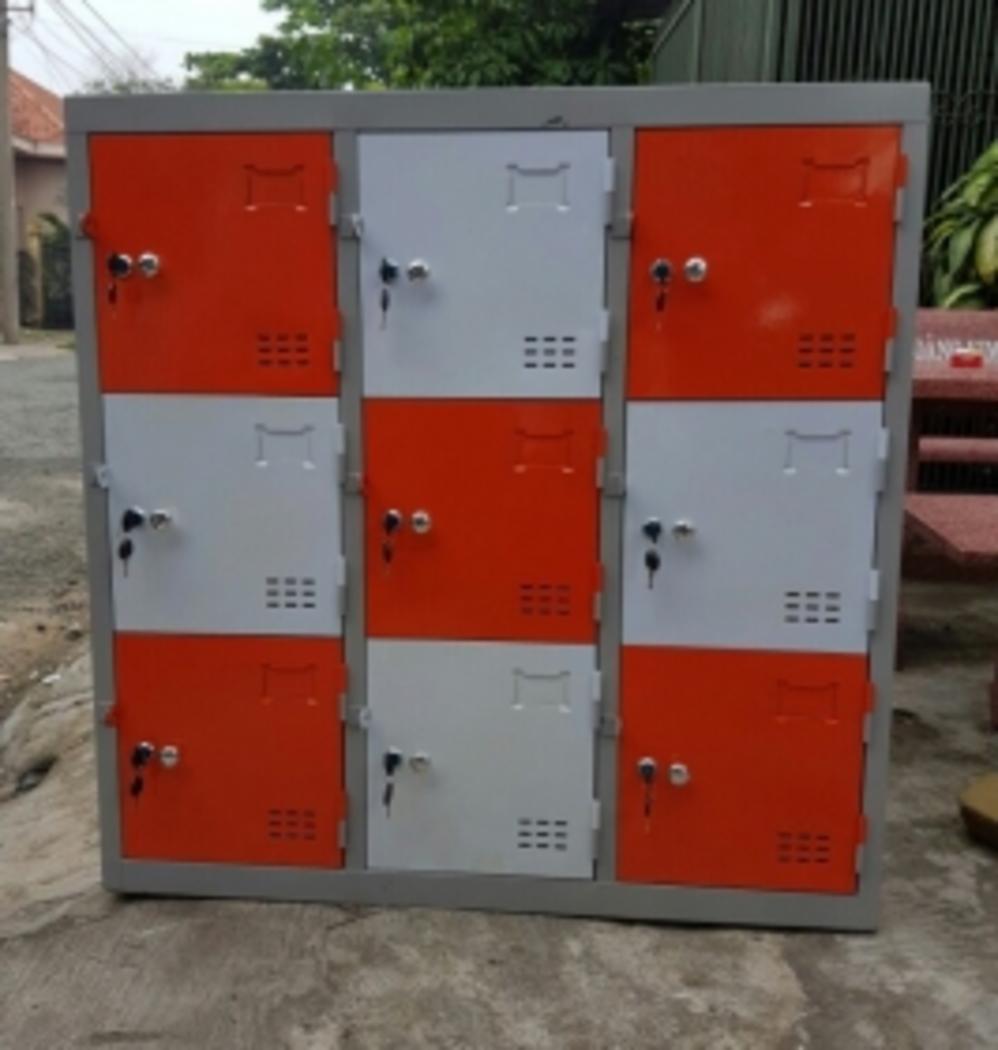 Tủ locker 9 ngăn TYC9C3K — giải pháp lưu trữ an toàn, gọn gàng cho văn phòng, trường học và phòng gym.