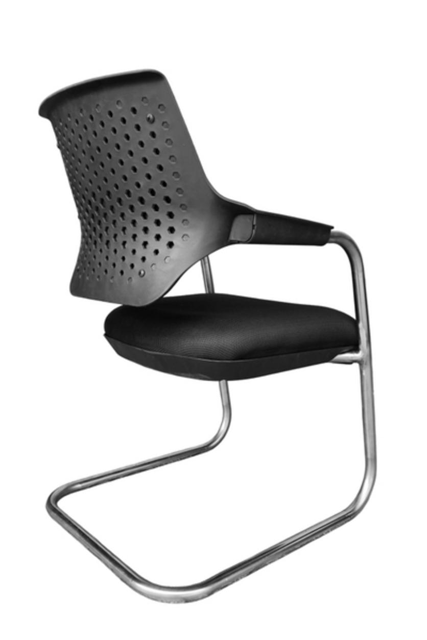 Lưng ghế bọc vải lưới thoáng mát, tạo sự thông thoáng và dễ chịu khi sử dụng.