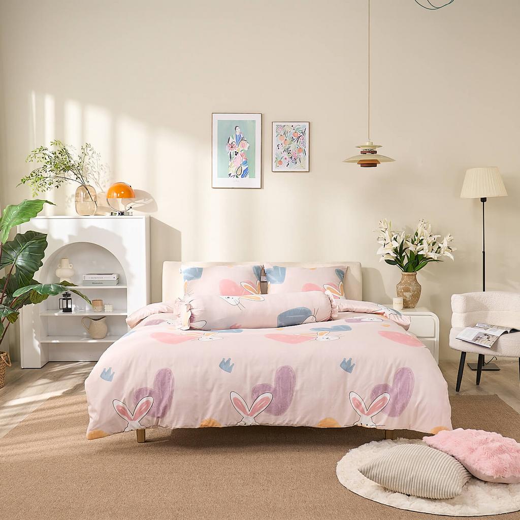 Thiết kế và bề mặt nhẹ bóng tạo cảm giác cao cấp.