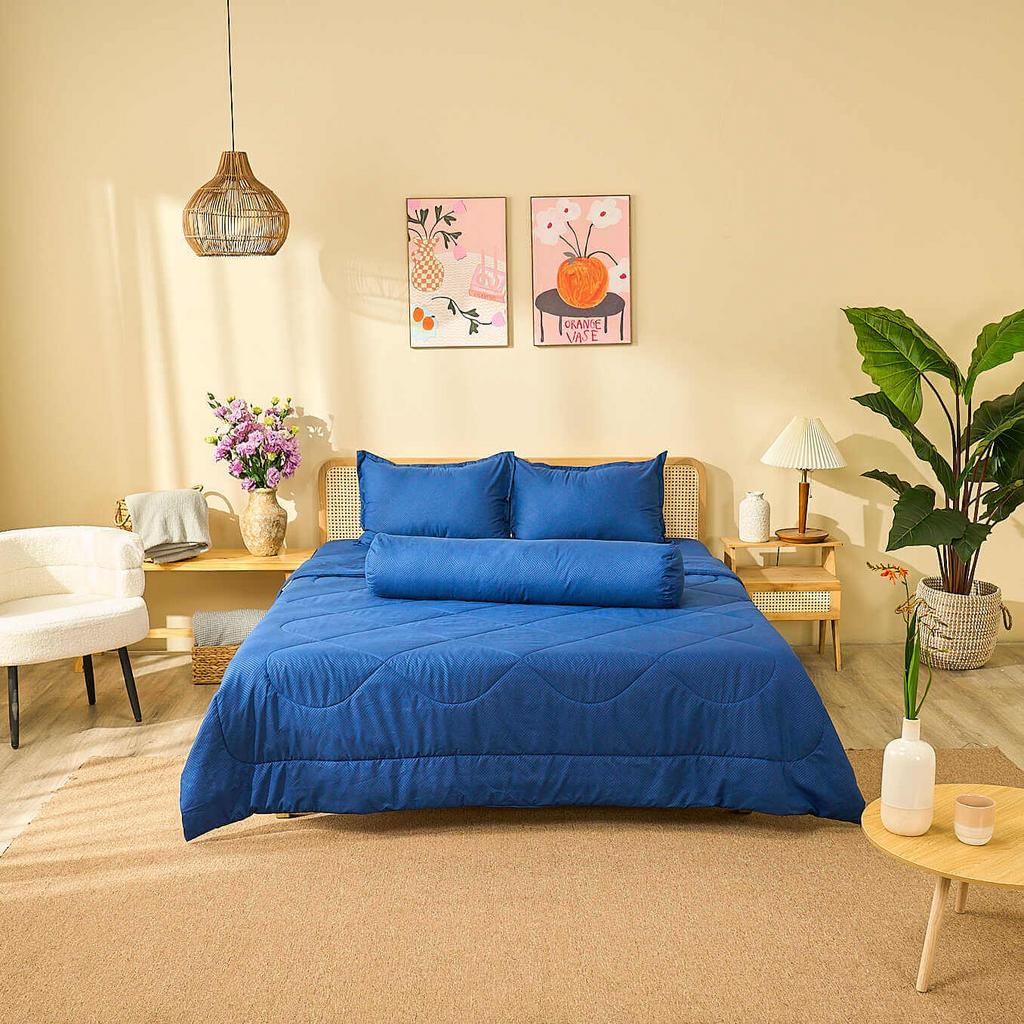 Cận cảnh vải Jacquard dập nổi, thể hiện độ mềm và họa tiết rõ nét.