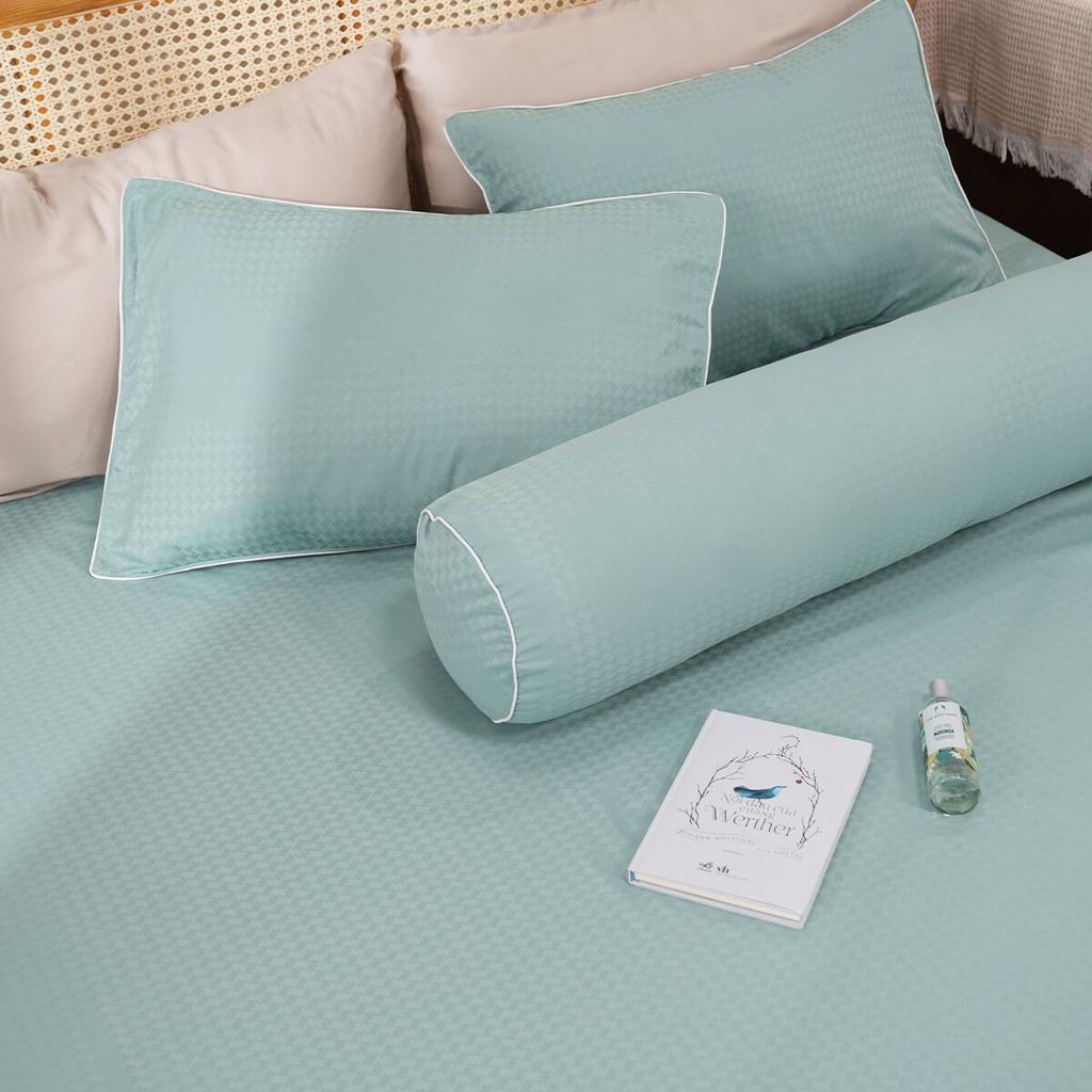 Kết cấu gấm Jacquard: mềm, có vân tinh tế.