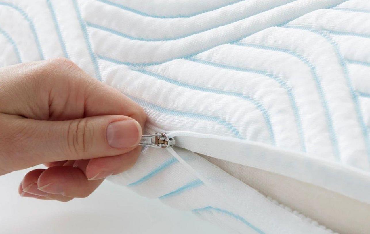 Thiết kế bán nguyệt ôm sát cổ-vai, thích hợp cho nằm ngửa và nằm nghiêng.