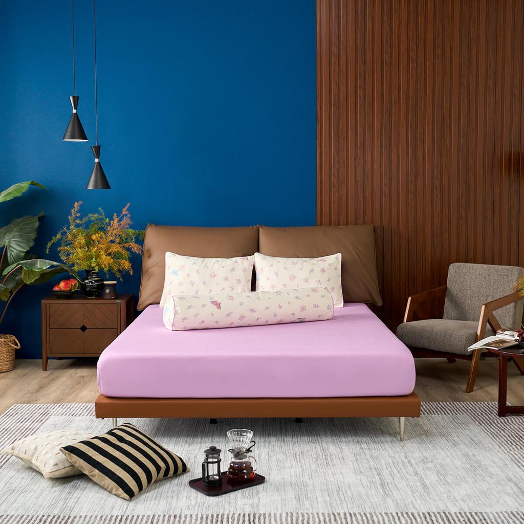 Dễ giặt máy và bền màu — phù hợp nhịp sống gia đình.