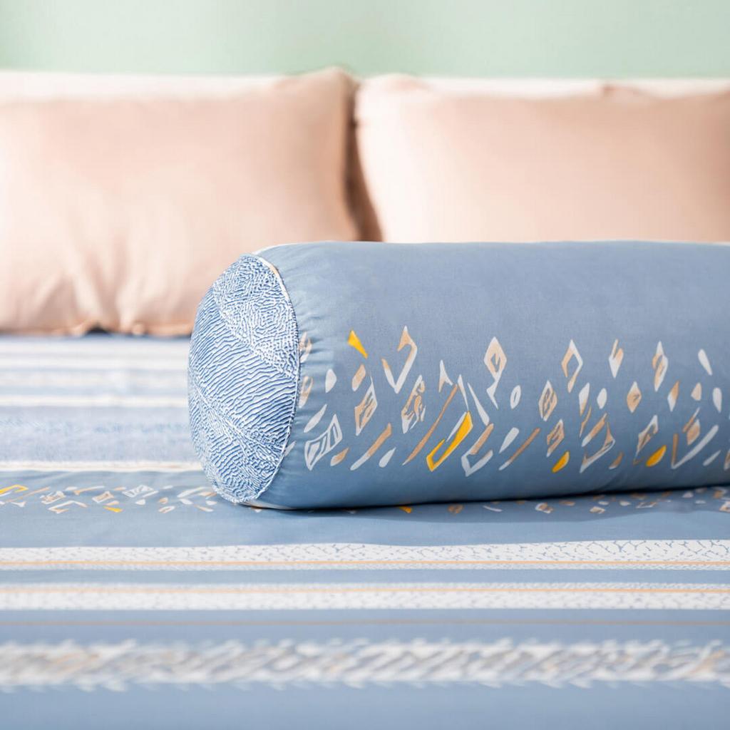 Đường may chắc chắn và khả năng giữ màu sau nhiều lần giặt.