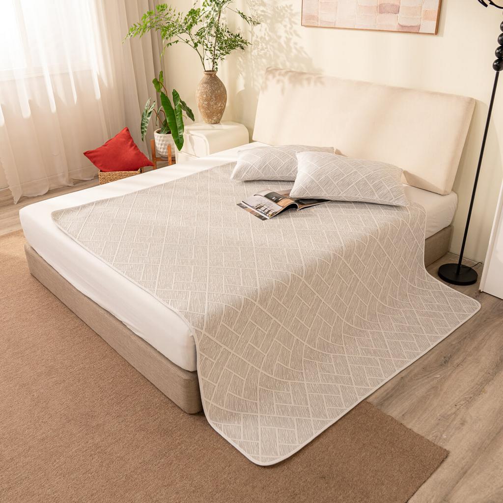 Macro: Vải Cooling 53% PE + 47% Polyester — làm mát & thấm hút.