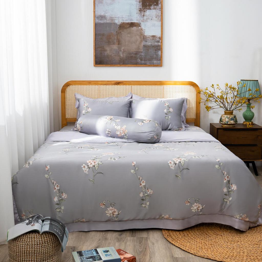 100% Tencel — bề mặt mịn, khả năng hút ẩm tốt, thân thiện với da.