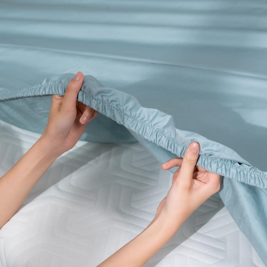 Bộ 4 chi tiết: ga chun ôm sát nệm dưới 25cm, vỏ gối chuẩn kích thước.