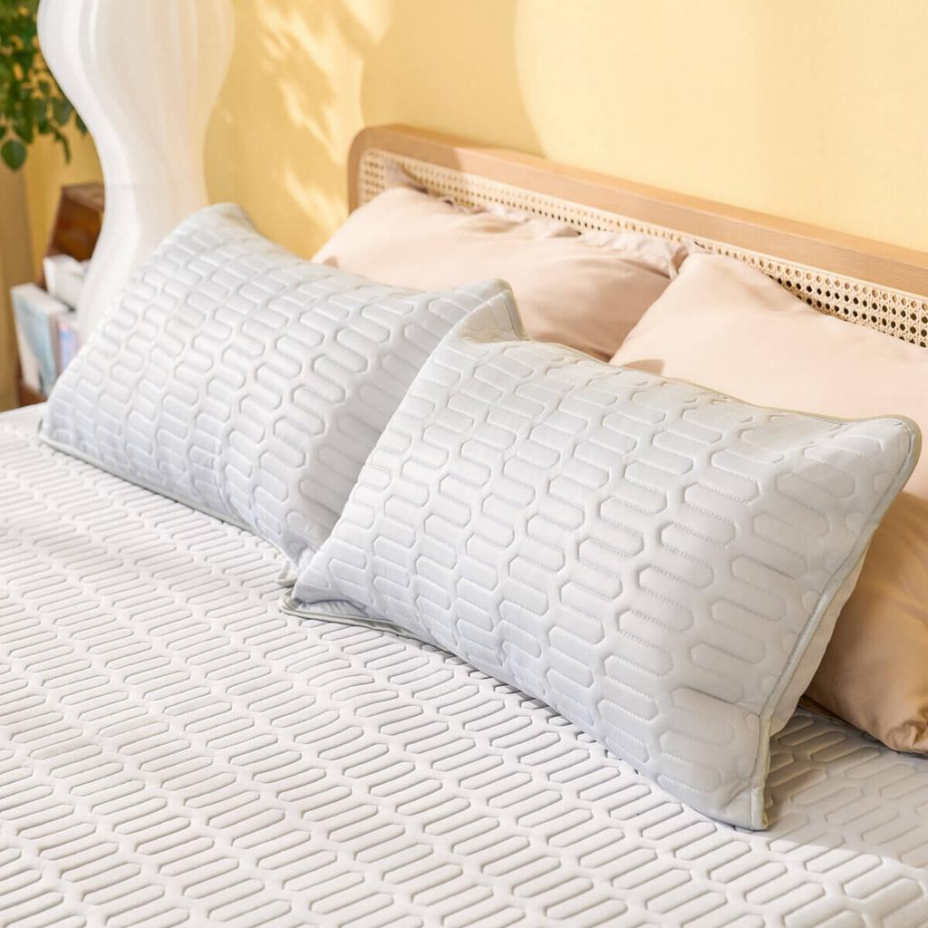 Cấu trúc lưới 5D giúp không khí lưu thông, tăng hiệu quả tản nhiệt.