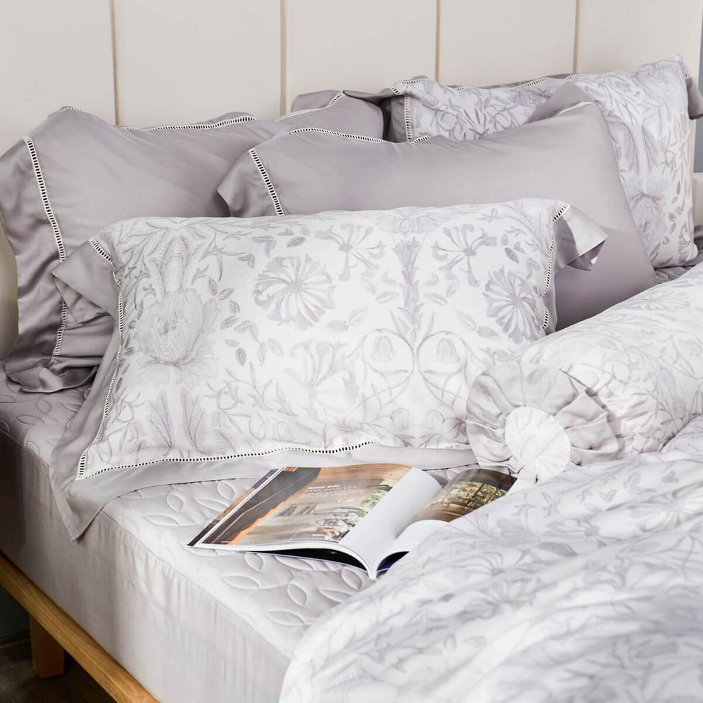 Bộ 5 chi tiết đầy đủ — ga chun cao 35cm, phù hợp nệm tiêu chuẩn.