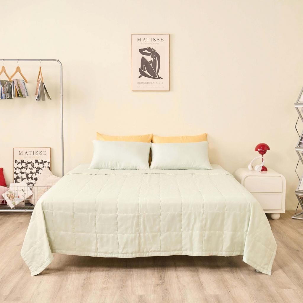 Hiệu năng hút ẩm và thoáng khí — phù hợp dùng mùa hè và phòng điều hòa.