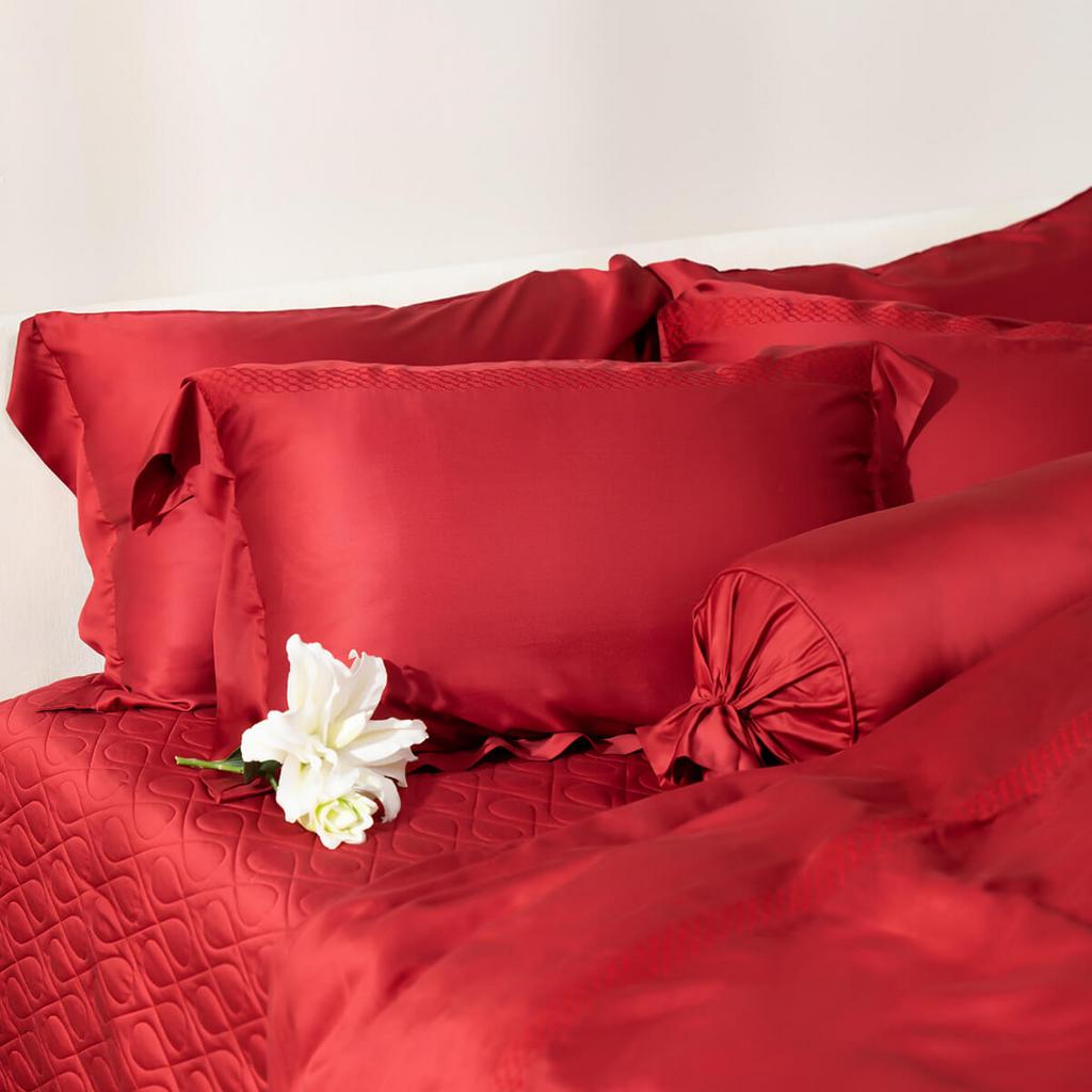 Chăn chần với đường chần đều, trọng lượng vừa phải.