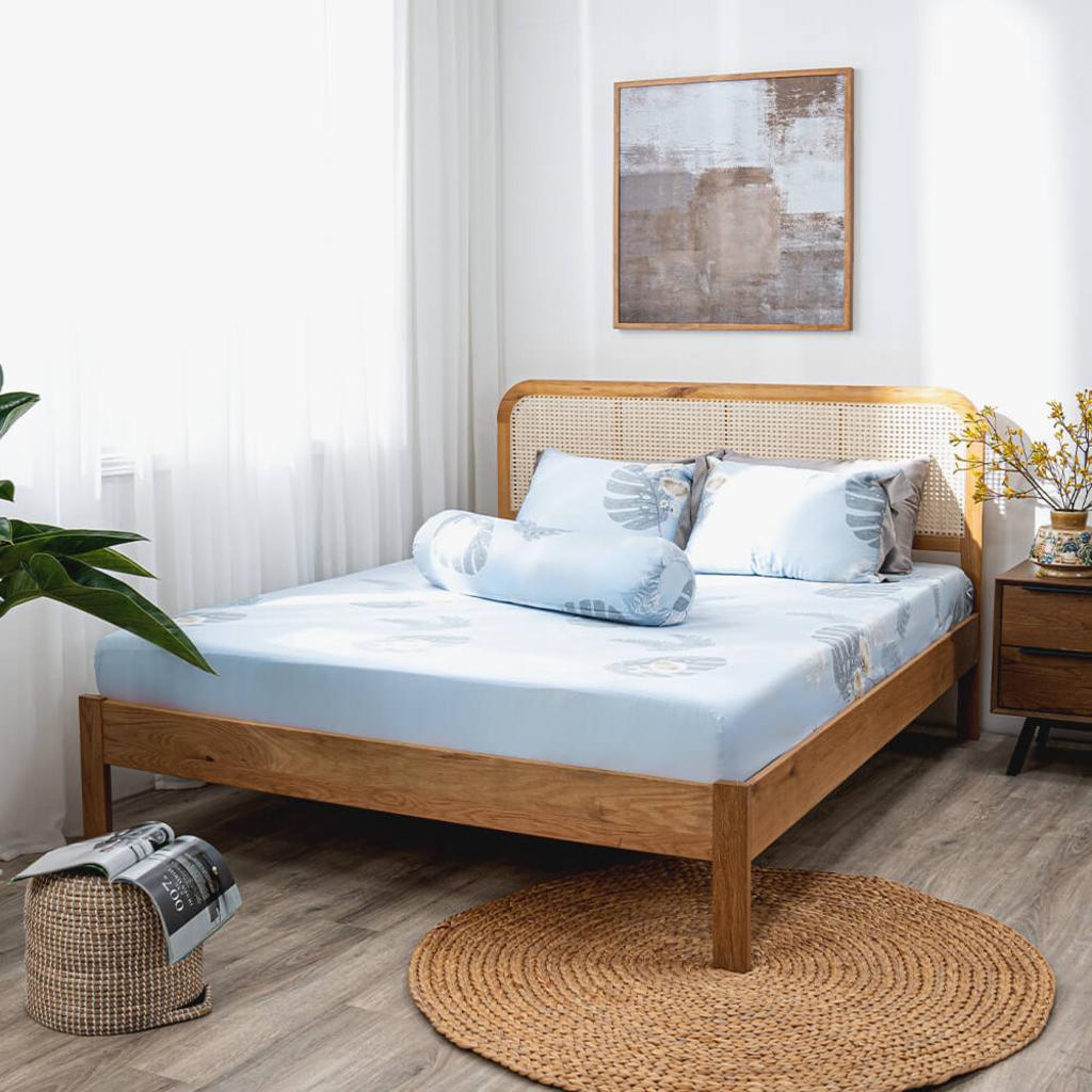 Bền hơn cotton và dễ bảo quản nếu tuân thủ hướng dẫn giặt.