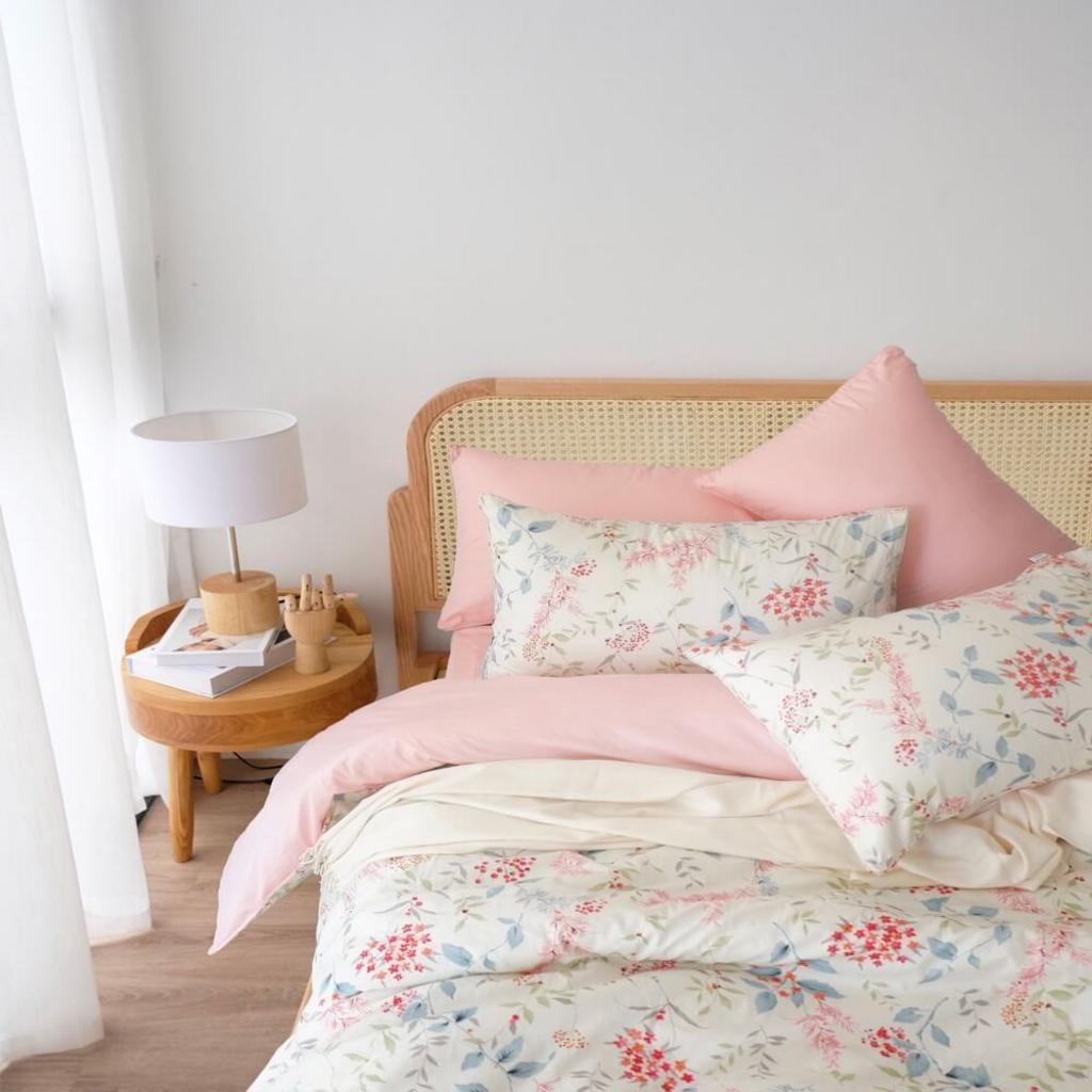 So sánh chịu giặt: họa tiết giữ màu sau nhiều lần giặt.