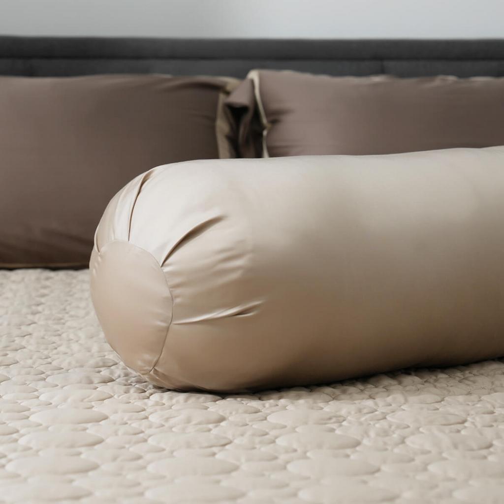 Họa tiết Jacquard và công nghệ in nano cho màu sắc bền lâu.