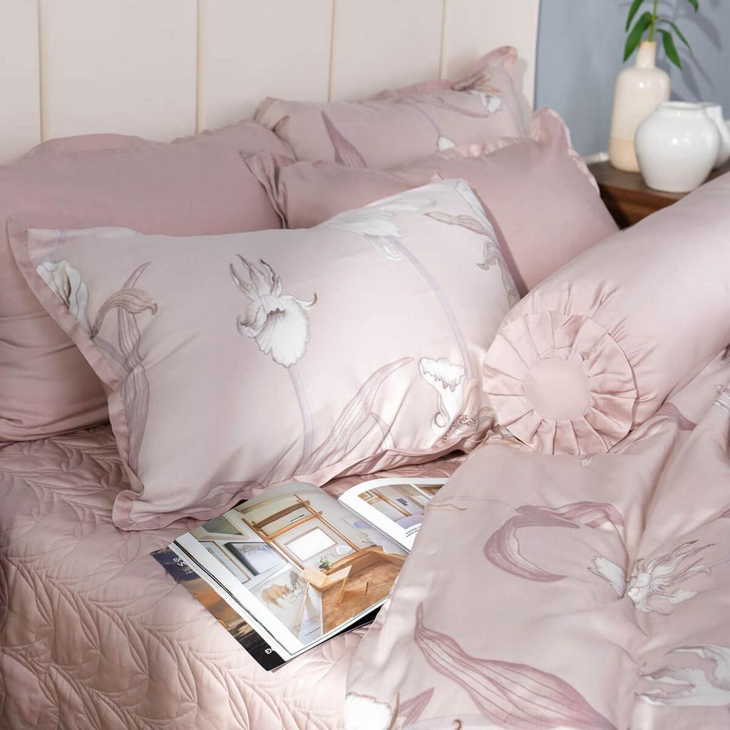 Cận cảnh kết cấu vải Lyocell — mịn, thoáng khí và mềm cho da.