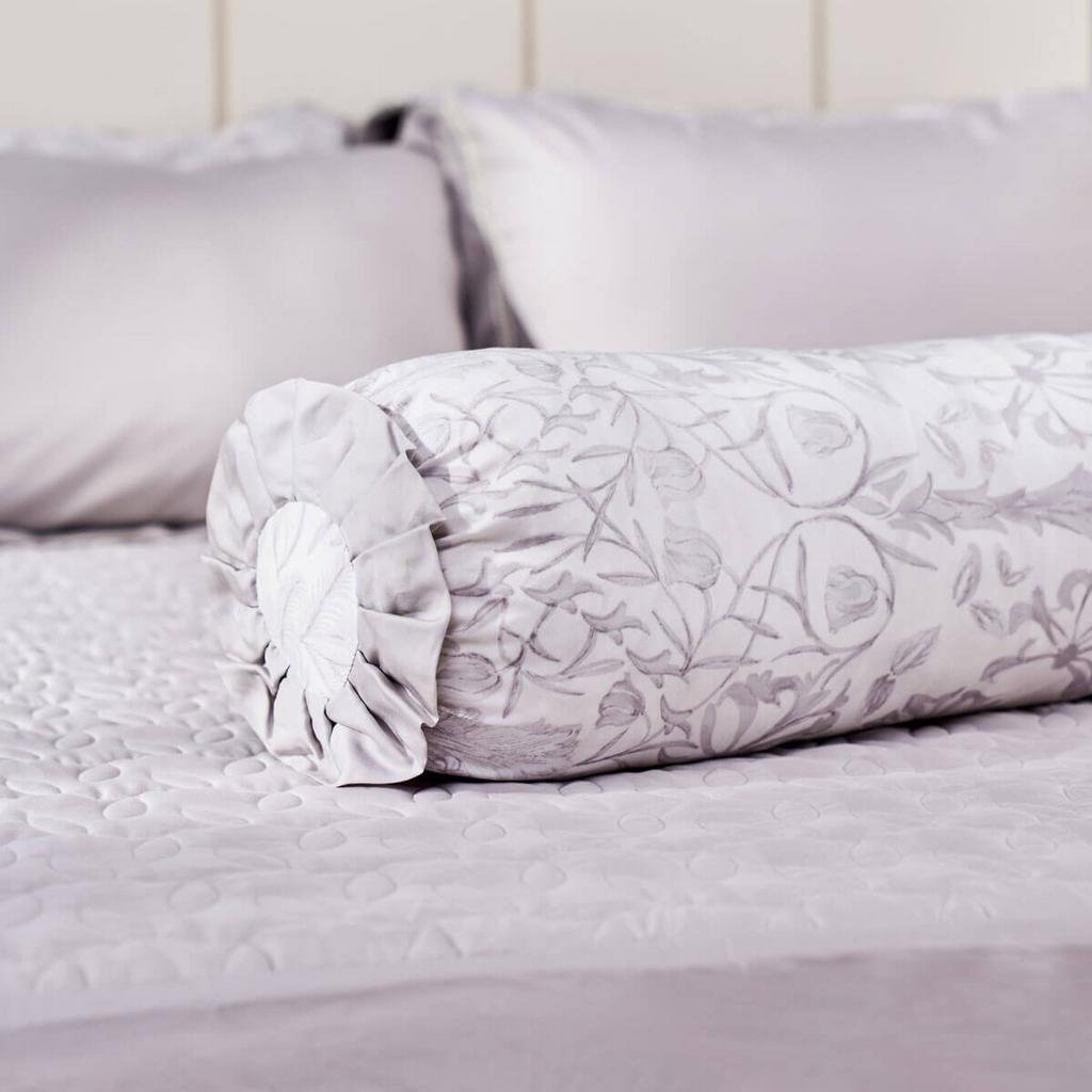 Cận cảnh sợi Lyocell: bề mặt mịn mượt, thoáng khí và hút ẩm hiệu quả.