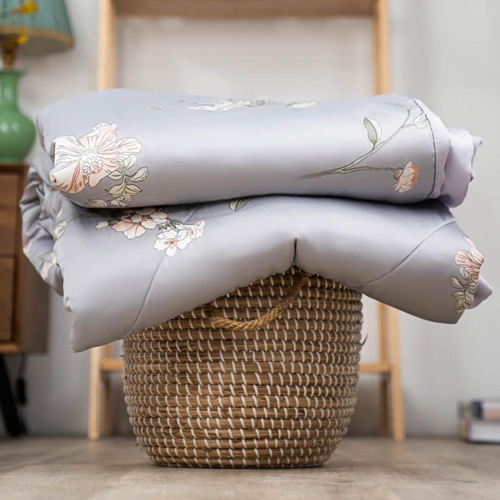 In Nano + dệt mật độ cao — màu sắc sống, ít nhăn.