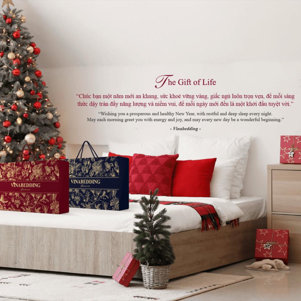 Lõi 100% cao su thiên nhiên — nguồn gốc mủ từ rừng cao su Việt Nam, đàn hồi cao, ít gây dị ứng.