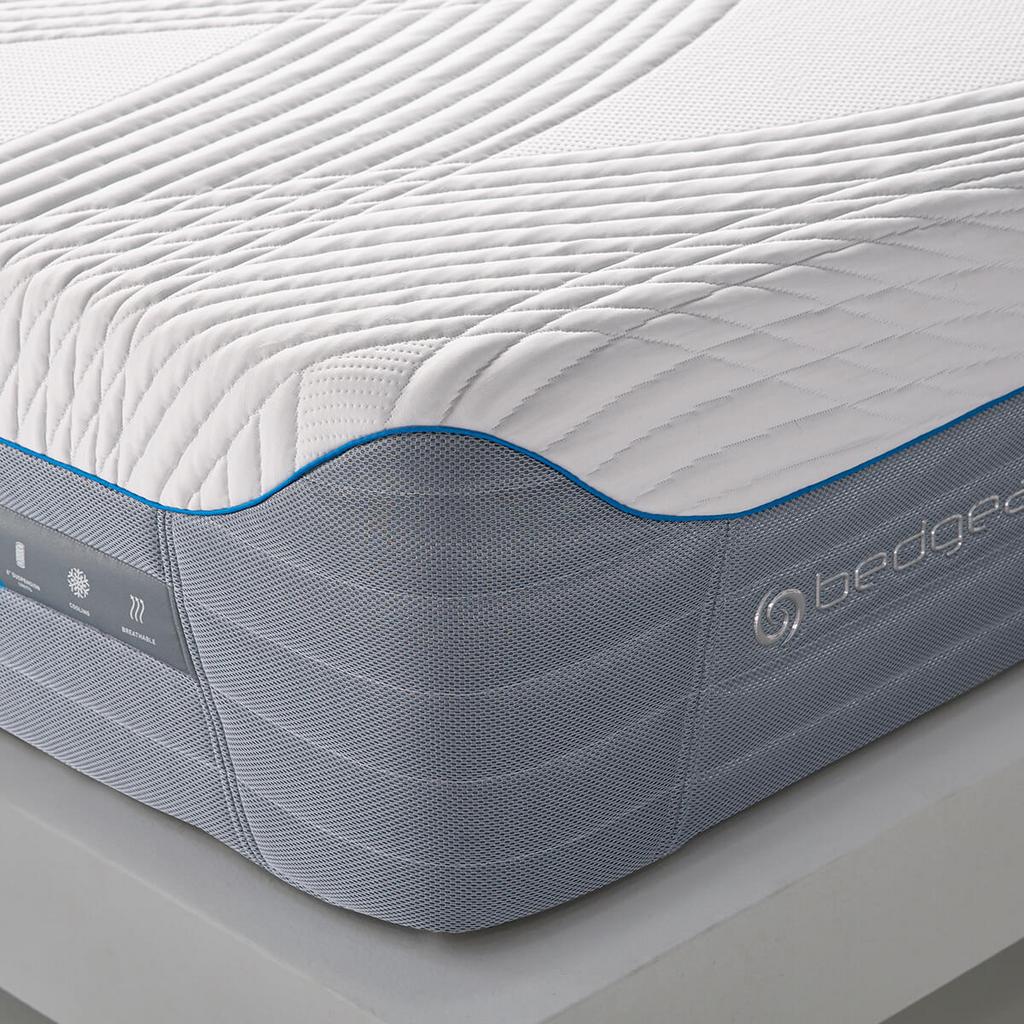 Hệ lò xo túi độc lập nâng đỡ vùng, giảm áp lực lên cột sống.