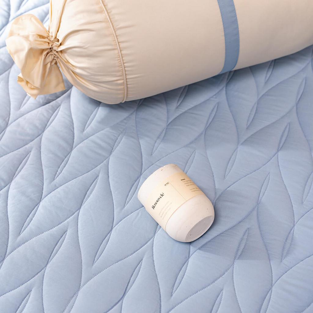 Chi tiết đường may và mật độ sợi T300 — giữ form và bền màu.