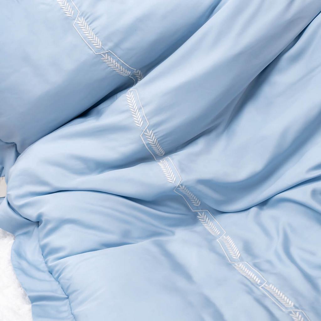 Close-up vải Tencel 60s: mịn, bóng nhẹ và thoáng khí.