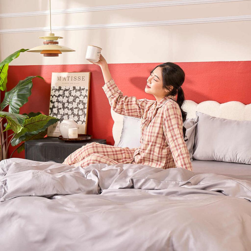 Ga chun ôm sát nệm — tiện lợi khi trải, giữ nếp lâu.