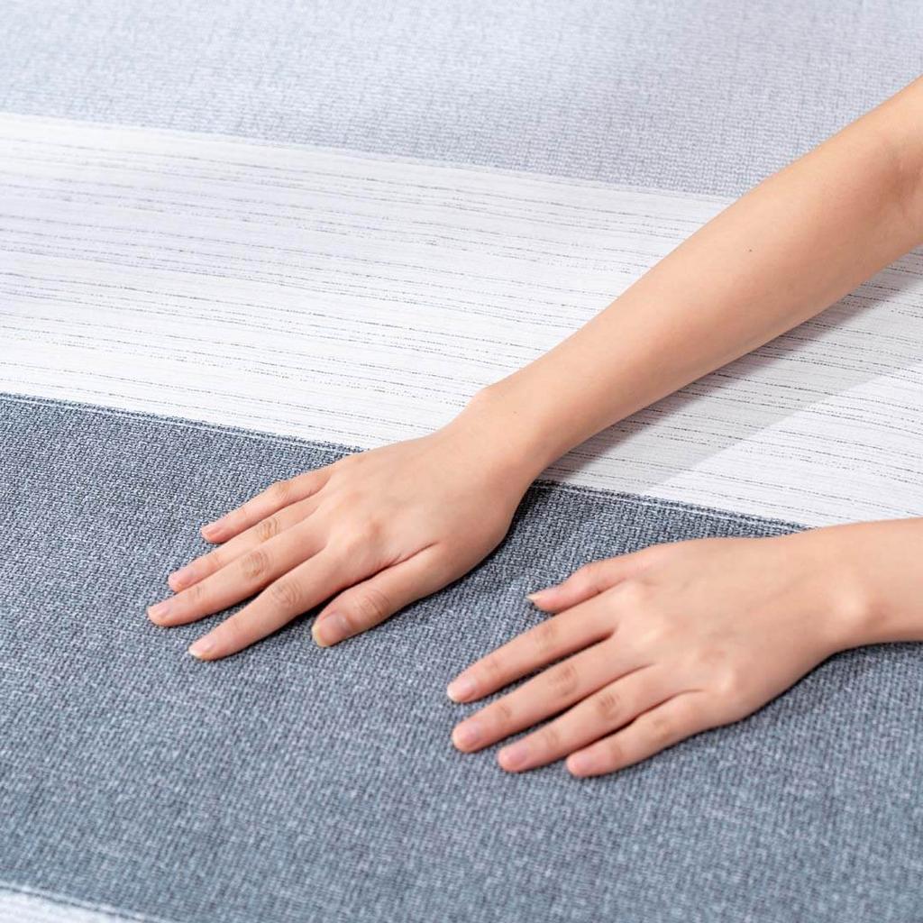 Ga chun ôm nệm 30cm — hiển thị chun co giãn và fit gọn ở góc nệm.