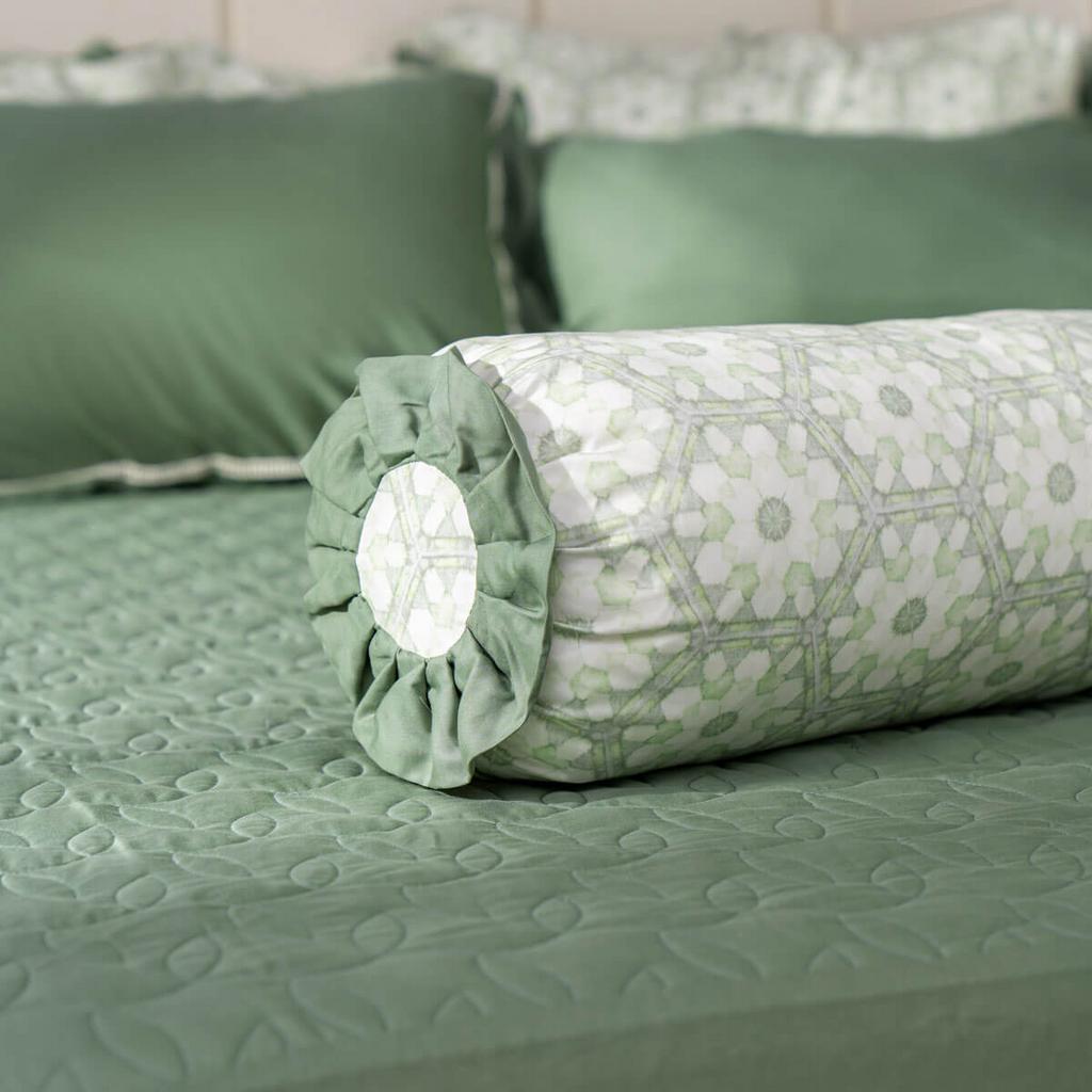 Bộ chăn ga Amando Jamila 5 chi tiết — sợi Lyocell mát, mềm mượt như lụa.