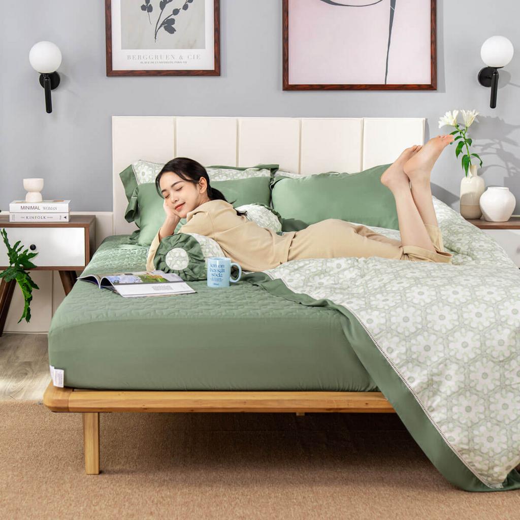 Bộ chăn ga Amando Jamila 5 chi tiết — sợi Lyocell mát, mềm mượt như lụa.