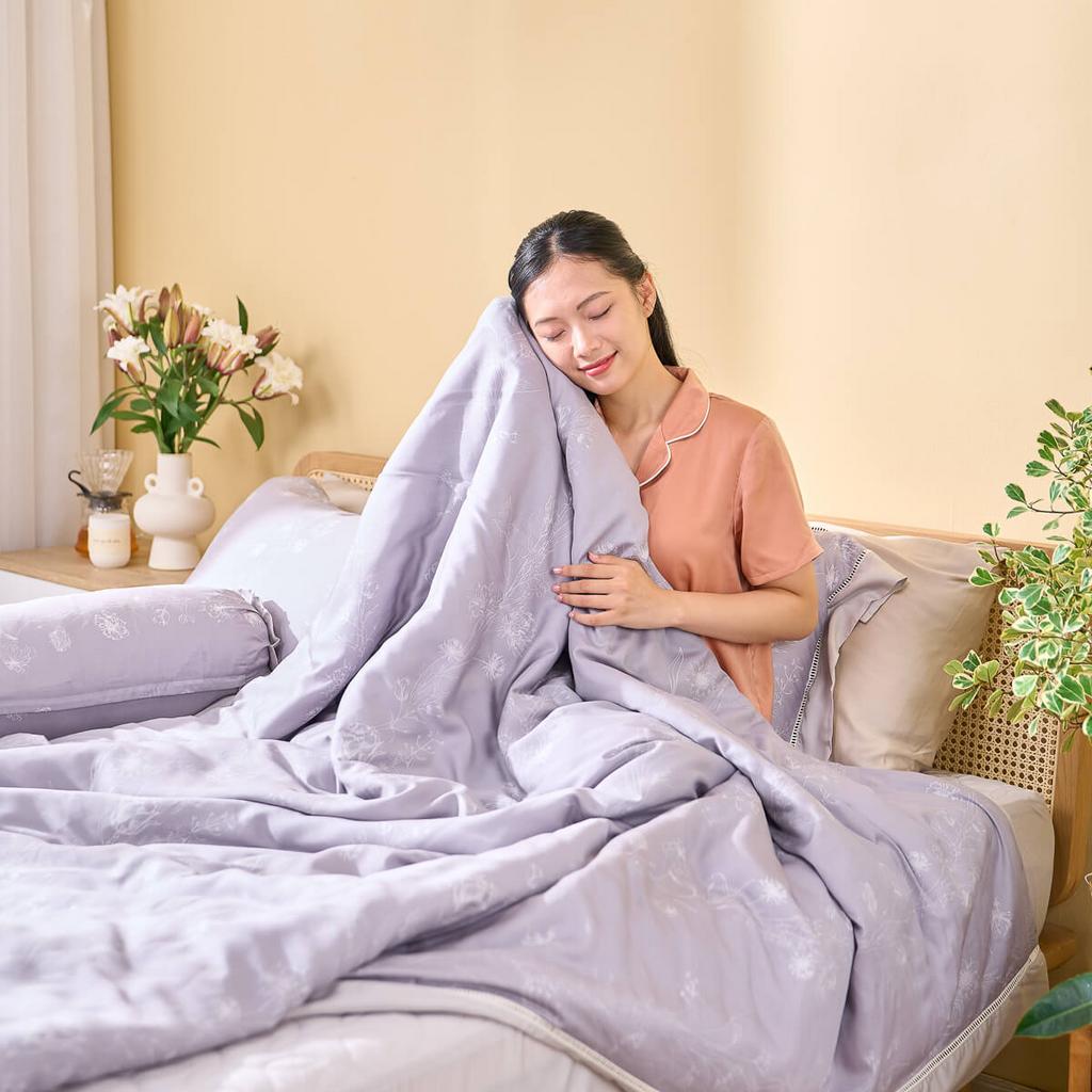 Bộ chăn ga Amando Jamila LC012 — sợi Lyocell mềm mịn, phù hợp cho da nhạy cảm.