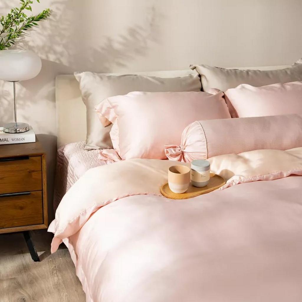 Bộ chăn ga phủ chần Lụa Tencel Amando Élan TC002 — sang trọng, mượt mà và thoáng mát.